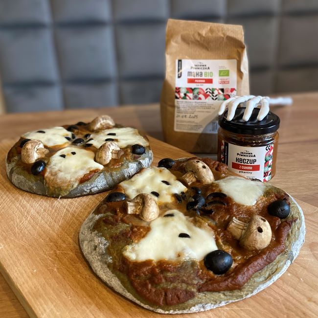 Czarne_pizzerki0.jpeg